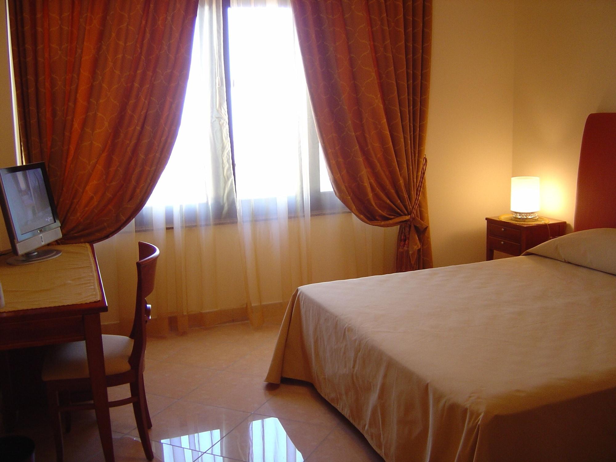 Ranch Palace Hotel เนเปิลส์ ภายนอก รูปภาพ
